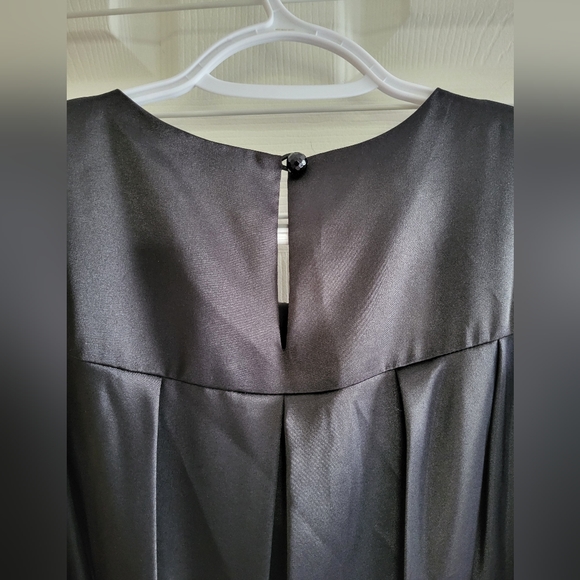 Ricki's Scoop Neck Pleated Dress in Black - Picture 4 of 7